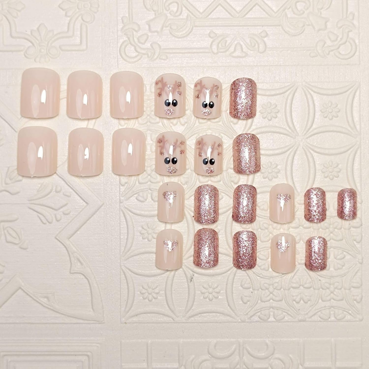 Christmas Press on Nails Pink Fake Nails Short False Nails with Cute Elk Designs Square Glue on Nails Cute Stick on Nails Full Cover Glitter Acrylic Nails Glossy Artificial Nails