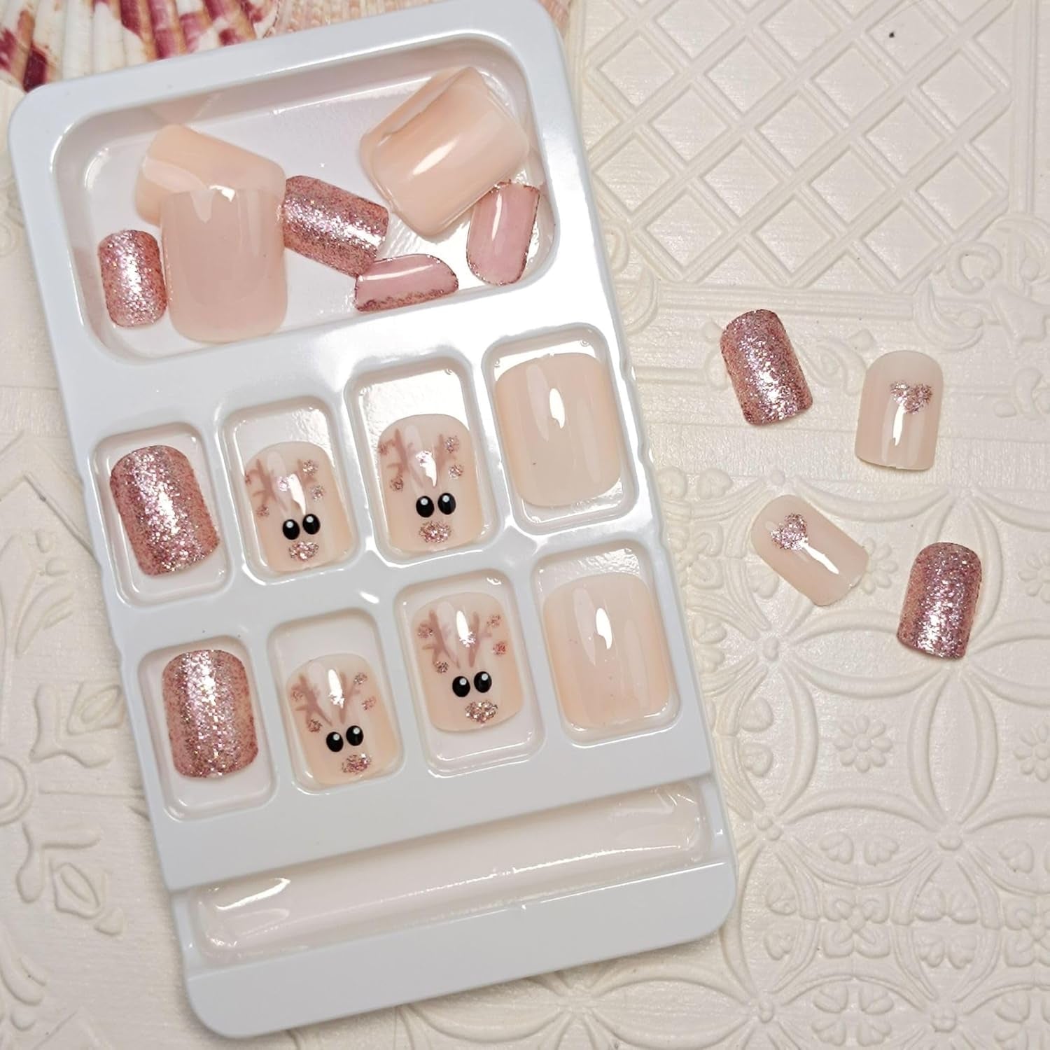 Christmas Press on Nails Pink Fake Nails Short False Nails with Cute Elk Designs Square Glue on Nails Cute Stick on Nails Full Cover Glitter Acrylic Nails Glossy Artificial Nails