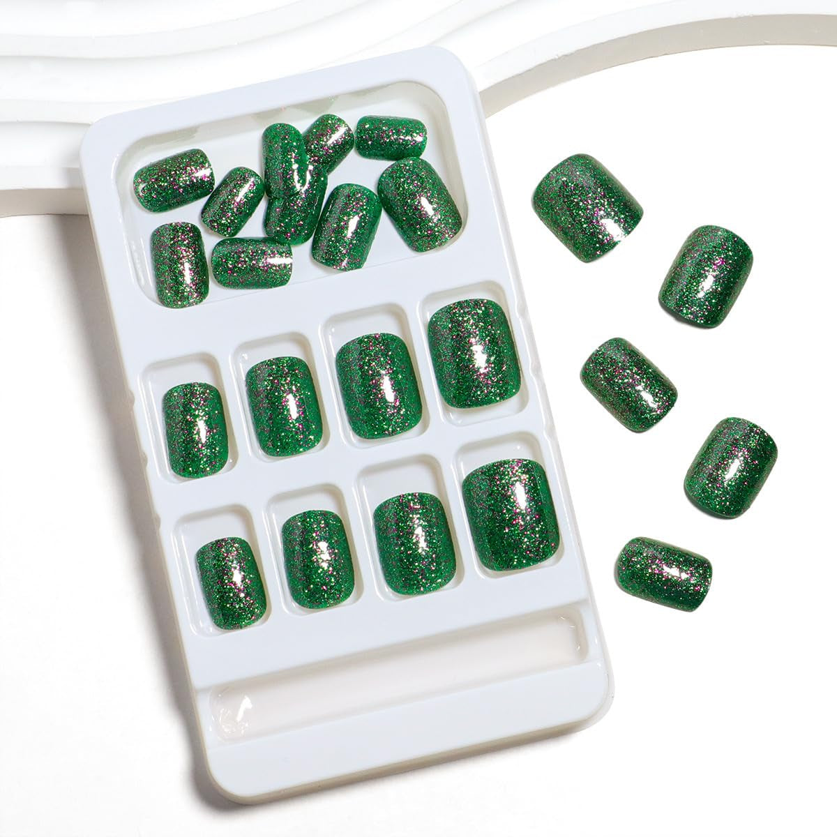 Green Glitter Press on Nails Short Square Fake Nails Christmas Glitter Acrylic Nails Artificial Glue on Nails Squoval False Nails Xmas Stick on Nails for Women Nails Decoration 24Pcs