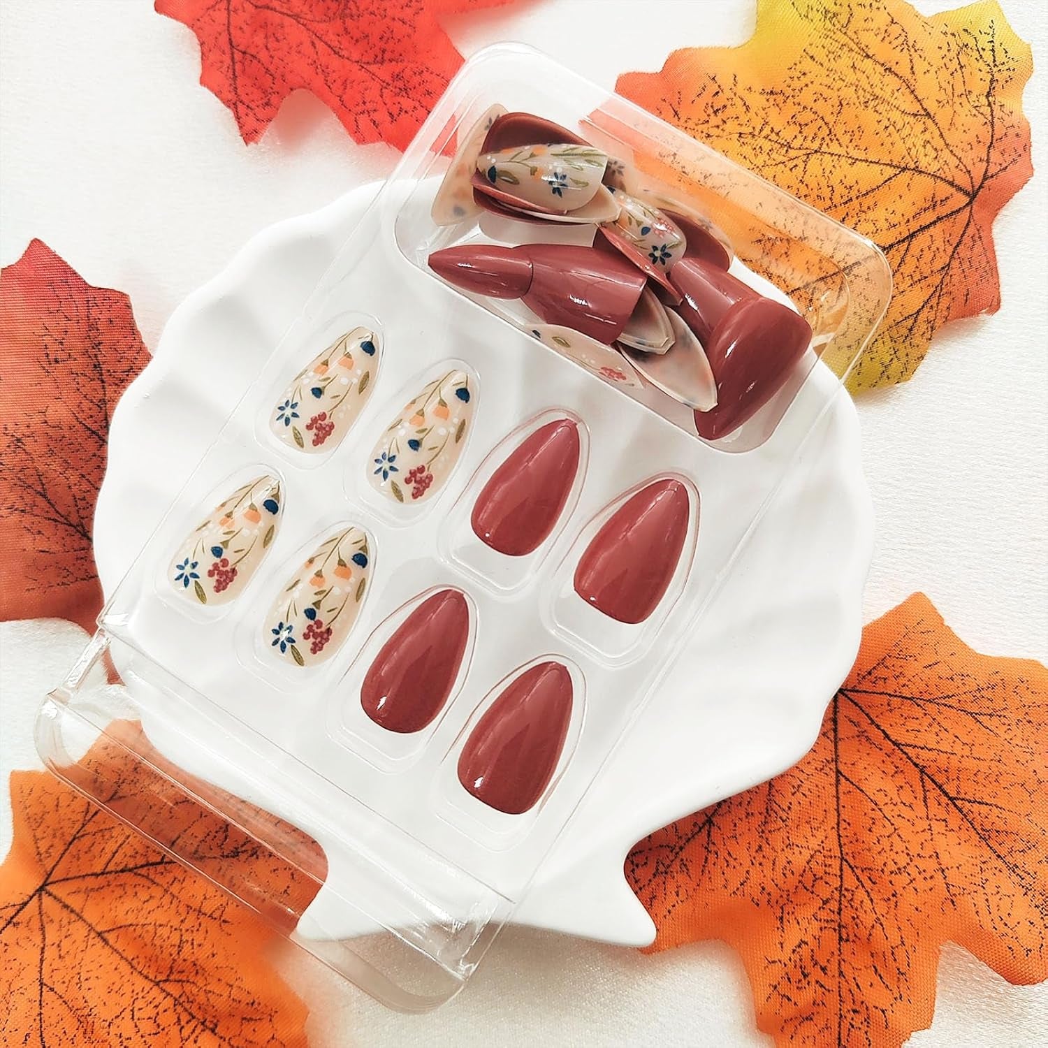 Press on Nails Short Almond Flower Nails Press Ons Short Fake Nails with Floral Design Autumn Glue on Nails Flowers False Nails Brown Full Cover Acrylic Fall Stick on Nails for Women Girls 30 Pcs